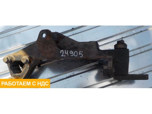 Кронштейн крепления передней рессоры левый