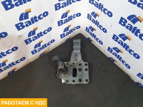 Кронштейн кабины левый