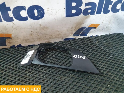 Накладка торпедо левая