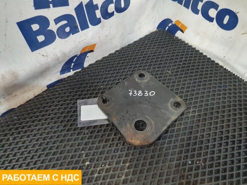 Кронштейн крепления передней рессоры